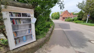 Offener Bücherschrank