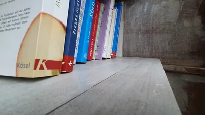 Offener Bücherschrank