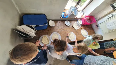23 Pizzabäcker*innen im Kinder-Kreativ-Club