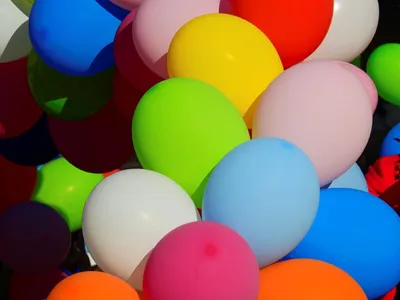 Gott beGEISTert! – Luftballon Pfingstgruß für Kinder