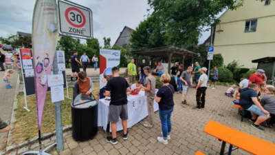 Dorfhock Bünzwangen - Eisverkauf sorgt für Abkühlung