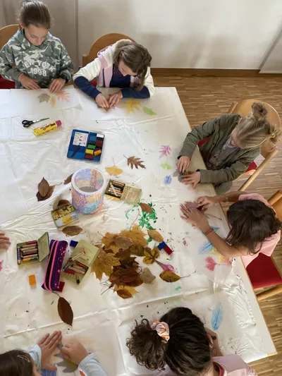 Laternenbasteln im Kinder Kreativ Club