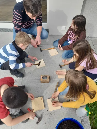Osterbasteln beim Kinder Kreativ Club