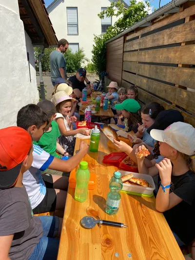 Pizza backen beim KKC