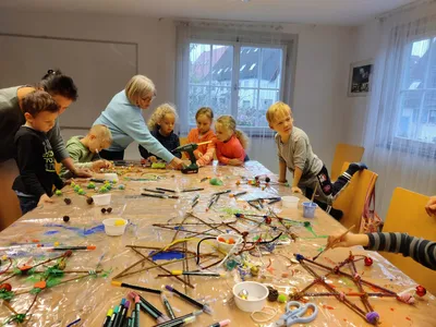 Bastel, bastel Baumschmuck...