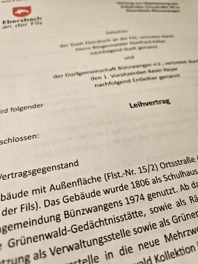 Vertrag über das hist. Rathaus unterzeichnet