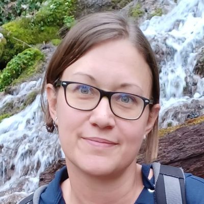 Stefanie Gratzer, Ansprechpartnerin für Kinder- und Jugendschutz in der DgB